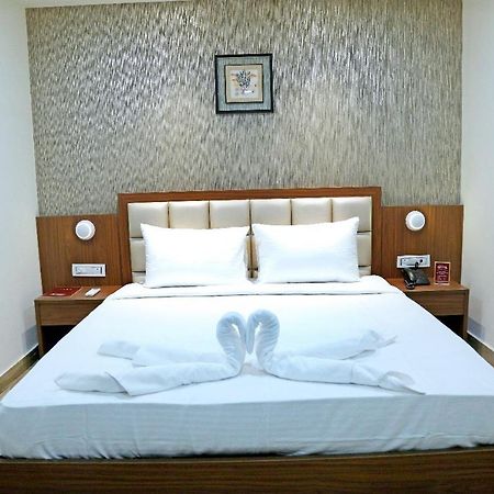 Hotel Shubham Celebrations Hyderabad Exteriör bild