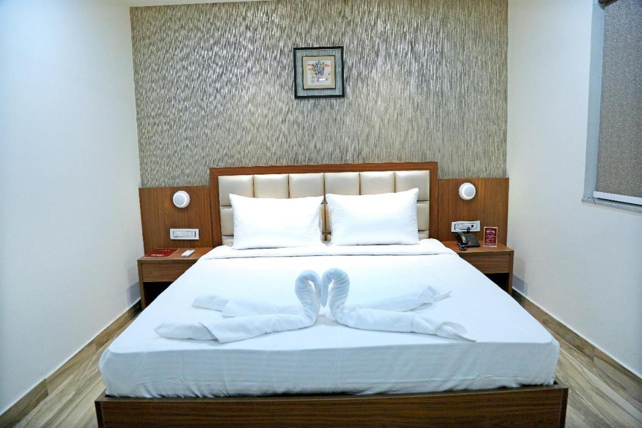 Hotel Shubham Celebrations Hyderabad Exteriör bild